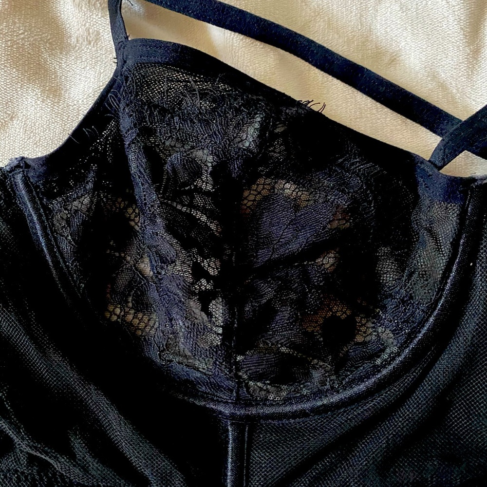 Torrid long line bralette in black
